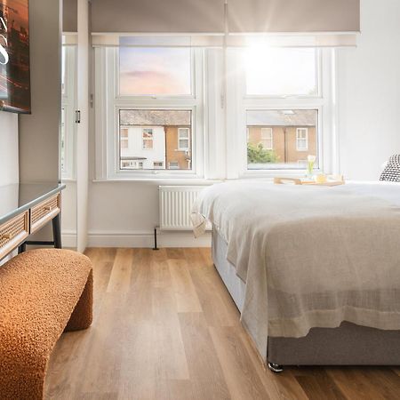 Newly Designed, 2Br Apt, 5Min From Northwood London Tube Station, Nato Hq, Ideal For Wembley, Warner Studio, Contractors Exterior foto